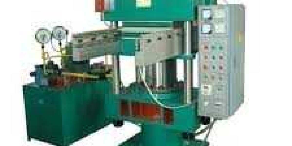 Personnel Operation Of Rubber Vulcanizing Machine