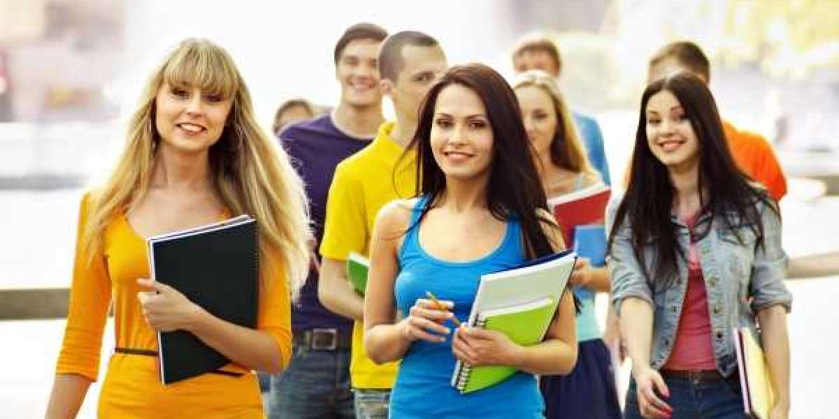 Contact top education consultants in Delhi