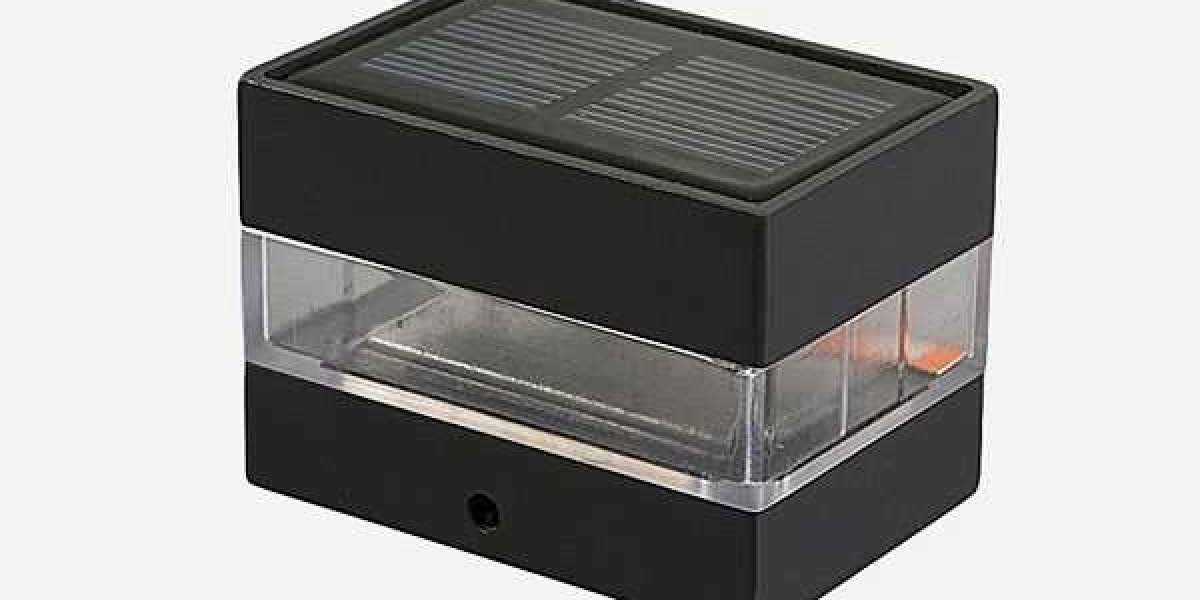 The Solar Fence Post Cap Light Suppliers Provides Rich Interest Picture