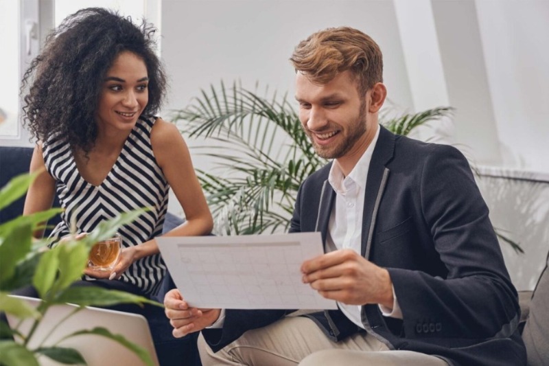 How Business Financial Advisors Help Entrepreneurs Make Smarter Money Moves? | Vipon