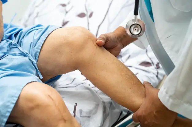 Why Consulting a Knee Surgeon Early Can Save Your Joints: Expert Insights – Expert Knee Surgeon Blog | Bilal Barkatali – Private Knee Specialist Near Me