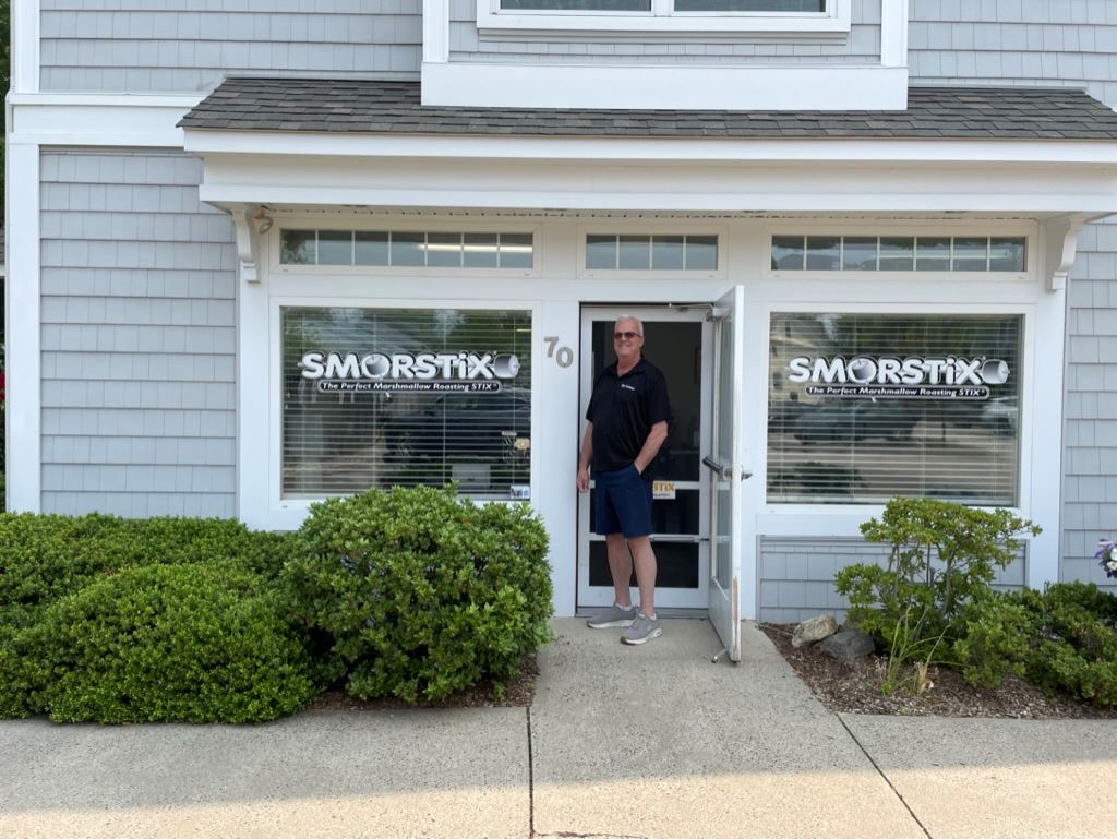 Storefront signs in Connecticut