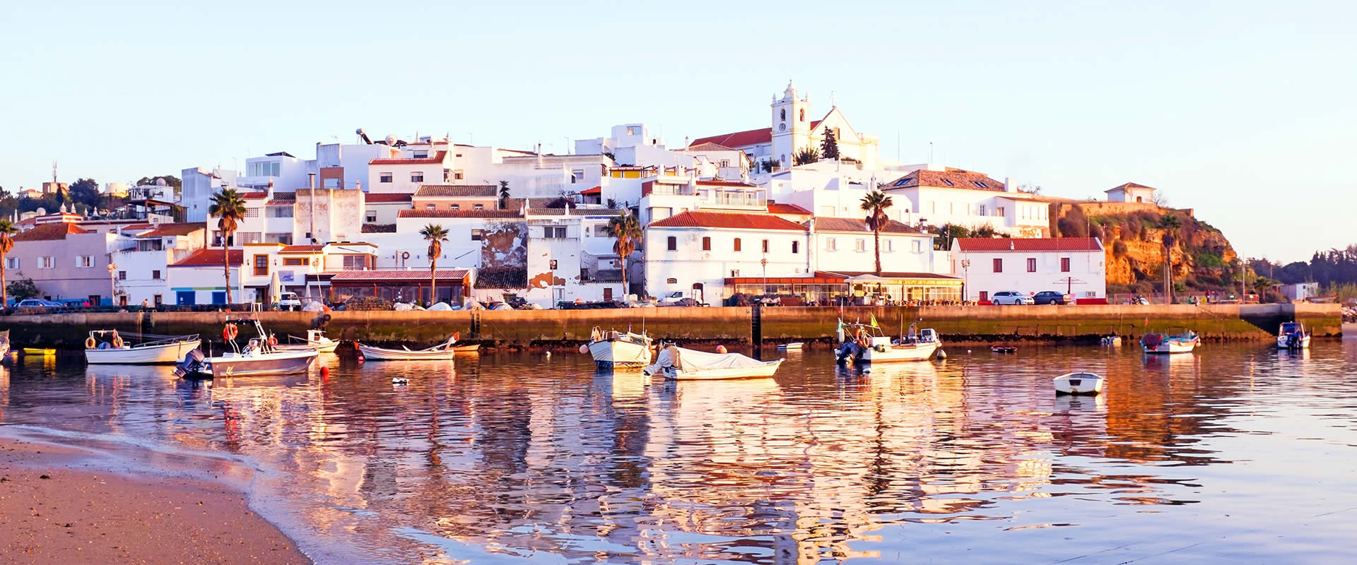 Ferragudo Holiday Rentals | Apartments & Villas For Rent