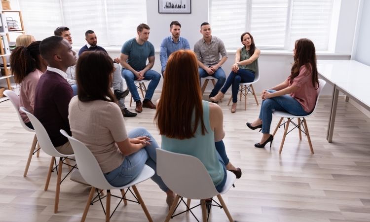 Group & Individual Therapy in Addiction Recovery