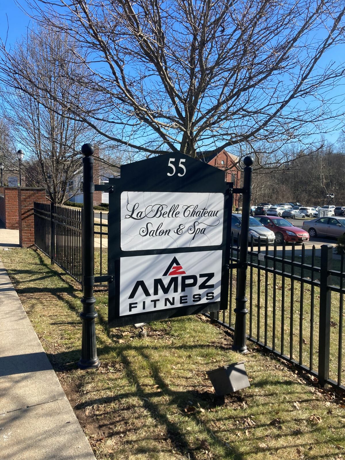 Pylon Signs in Connecticut