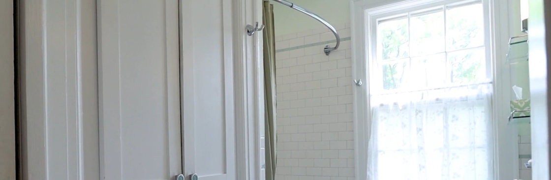 GOLD BATHROOM